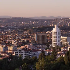 Otel Sheraton & Convention Center