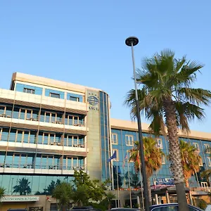 International Hotel Vlore