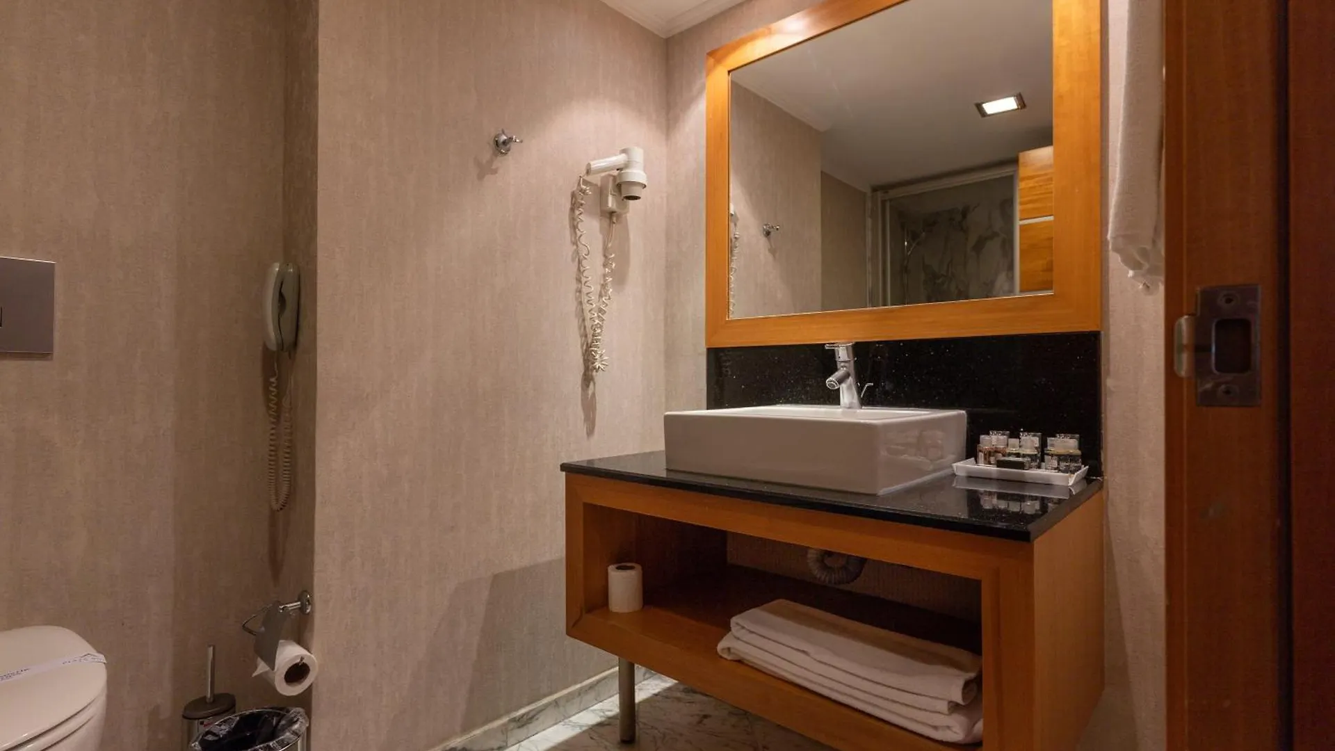 ****  Ankara Plaza Hotel Turkey